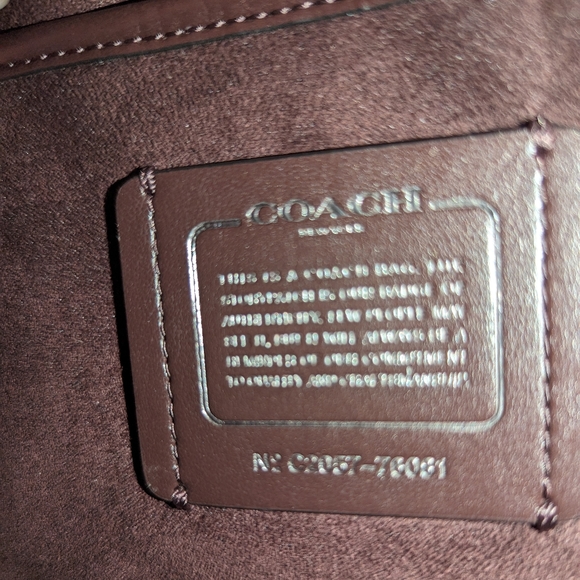 Coach Parker Quilted bag with Rivets  Black 76081 EUC - Picture 14 of 16